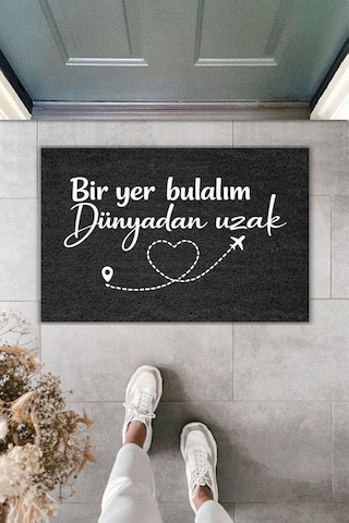 Rugmood Modern Dijital Baskı - Bir Yer Bulalım Dünyadan Uzak - Kapı Önü Paspası Siyah
