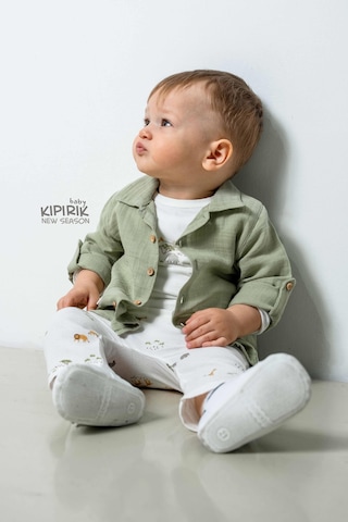 Caramell 3'lü Bebek Takımı Müslin Gömlek Pantalon Tişört Zürafa Desenli-1134 Yesil