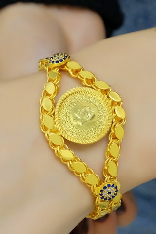 Pullu çeyrekli bileklik