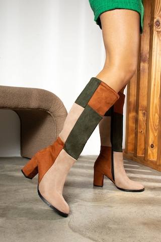 Günlük Kadın Dizaltı Çizme Süet Kalın Yüksek Kalın Topuklu Tırtıklı Taban Fermuarlı Rahat 700 Haki