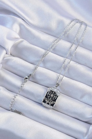 316l Çelik Zincir Gümüş Renk İşlemeli Siyah Mineli Tarot Kolye