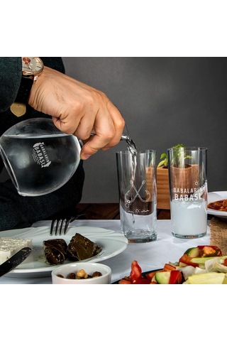 Lexroo Babaların Babası Esprili Ahşap Kutulu Rakı Seti 2 Adet Kadeh 1 Adet Sürahi Duble Metre