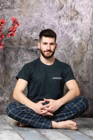 Lukitus Sıfır Yaka Desenli Kısa Kol Erkek Pijama Takımı Füme