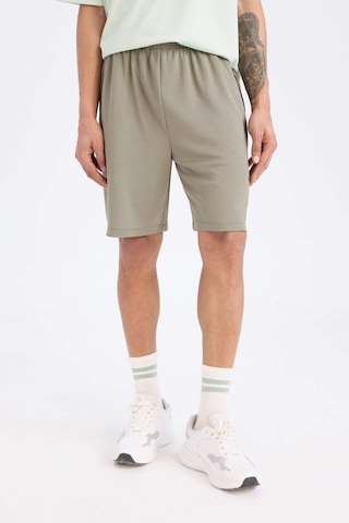 DeFactoFit Standart Fit Sporcu Kısa Paça Şort D6449AX25SPKH457