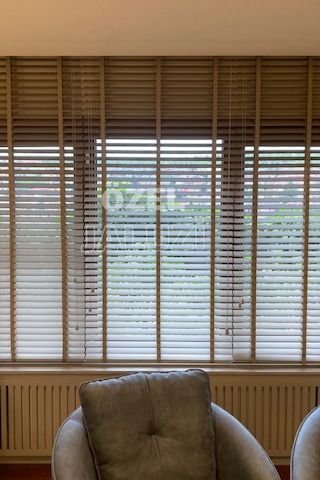 Krem 50 Mm Ahşap Görünümlü Jaluzi Krem