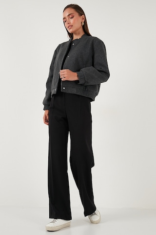 Lela Loose Fit Sıfır Yaka Çıtçıtlı Kaşe Kısa Bayan Mont 6810178 Antrasit