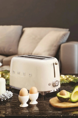 Smeg TSF02CREU Ekmek Kızartma Makinesi