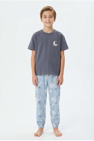 Bunny Hopp Erkek Çocuk Pijama Takımı %100 Pamuk Ay Ve Yıldız Nakışlı Yazlık Kısa Kollu Gri