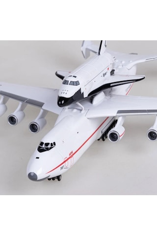 Antonov Mriya Ve Uzay Mekiği Buran Model Uçak 1/200 Ölçek 42cm