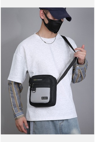 Uıowoo Erkek Omuz Çantası Harfli Ve Metal Halkalı Spor Ve Bisiklet Tek Askılı Sırt Çantası Gri