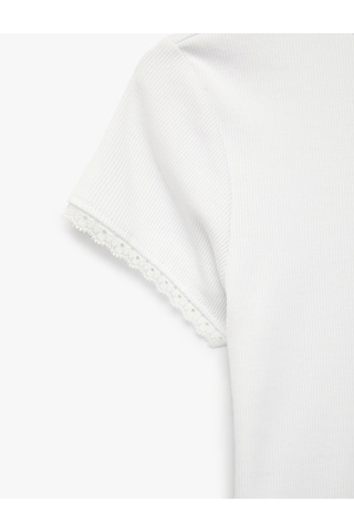 Koton Ribanalı Pamuklu Slim Fit Bisiklet Yaka Kısa Kollu Dantel Detaylı Tişört Beyaz 6sak50506ek