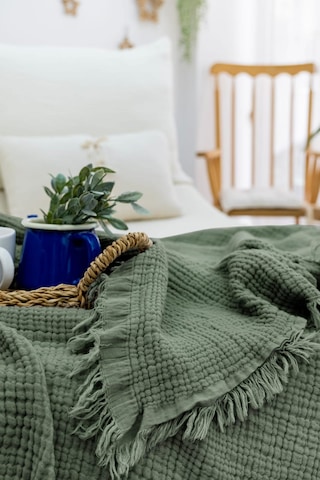 4 Katlı Müslin Yatak Örtüsü - Yeşil Renk Çift Kişilik Pike Yeşil