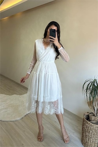 Neşeli Butik Kadın Kruvaze Yaka Dantelli Tül Elbise Nm010 Beyaz