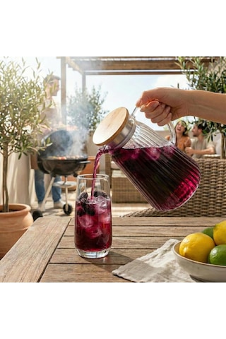 Akasya Kapaklı Borosilikat Cam Sürahi - 4 Farklı Model Ve 1.8 Lt Ve 2 Lt Büyük Boy Seçenekli Isıya Dayanıklı Meşrubat Ve Su Karafı İnce Çizgili Konik 1.8 Litre