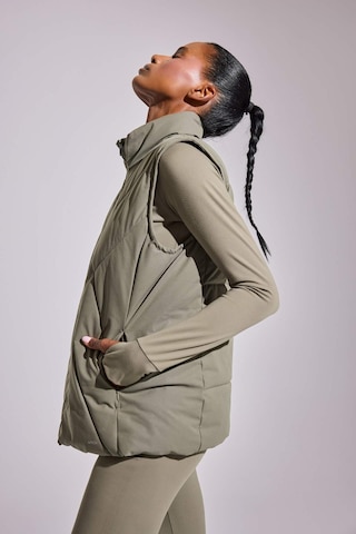 Defacto Defactofit Su İtici Slim Fit Dar Kesim Fermuarlı Sporcu Su Geçirmez Yelek E9210ax25aukh422 Haki