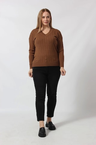Y6328 Fındık Örgü Detaylı Triko Kazak Kahverengi
