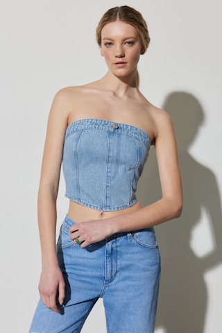 Wrangler Regular Fit Normal Kesim Askılı Açık Mavi Jean Crop Bluz