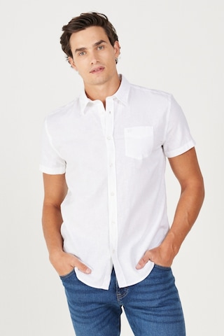 Wrangler Regular Fit Normal Kesim Kısa Kollu Düğmeli Yaka Keten Gömlek W5J7100 Beyaz