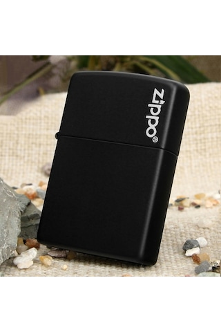 Zippo Çakmak 218Zl Zippo Logolu Klasik Siyah Mat Renk