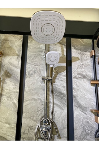 İsaoğlu Yapı Gold Beyaz Çift Renk Tepe Yağmurlama Ve Banyo Bataryası Seti Beyaz Robot Duş Seti Beyaz Duş Başlığı Beyaz