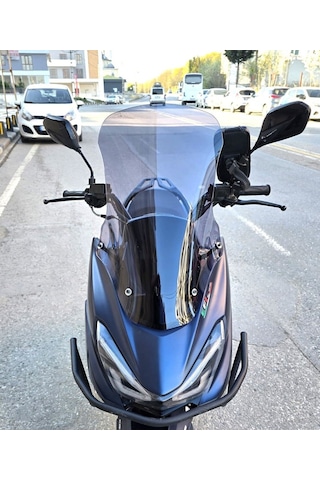 Motocam Küba Newlight 50 Pro Ön Cam 2023-2026 Model 58cm Füme Renkli 4mm  Boylu