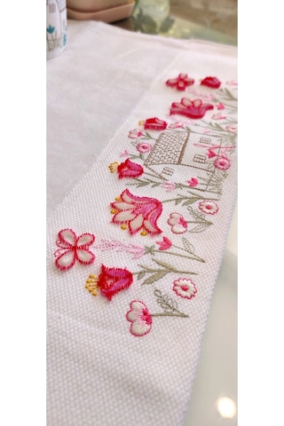 6.lı Set Annem 50x90 Cm. Özel Tafting Nakışlı Kadife Doku Çeyizlik Lüks Havlu Seti Beyaz Beyazev Beyaz