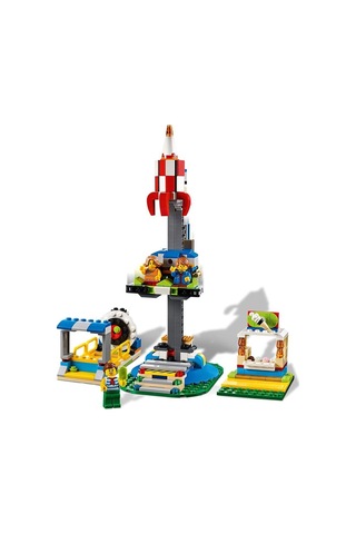 LEGO® Creator 31095 Atlıkarınca 595 Parça