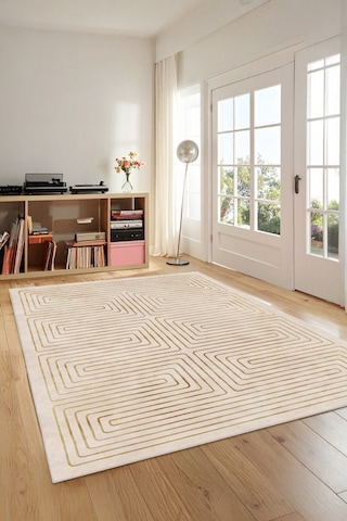 Zeminde Bir Labirent Simetrik Çizgili Modern Kaymaz Taban Halı Bej