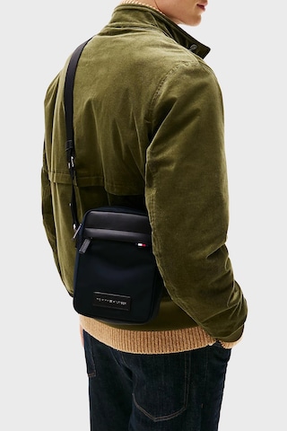 Tommy Hilfiger Erkek Çanta Am0am13618 Bds Siyah Siyah