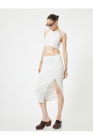 Koton Halter Yaka Elbise Midi Pencere Detaylı Önden Yırtmaçlı Slim Fit Ekru 4sal80022ık Ekru
