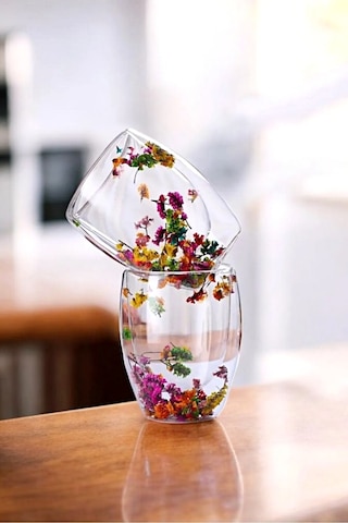Tilbe Home 2'li Çift Cidarlı Flower Cup 350ml Çiçekli Bardak Kahve Çay Bardağı El Yapımı Cam Bardak Çiçekli
