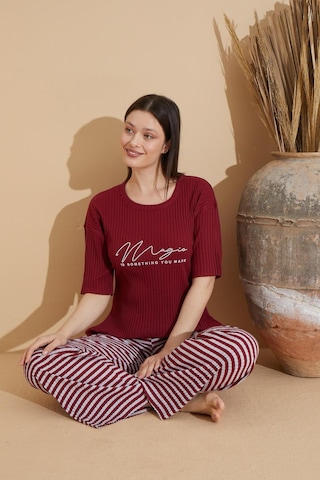 Lukitus Kısa Kollu İnce Triko Desenli Kadın Pijama Takımı Bordo