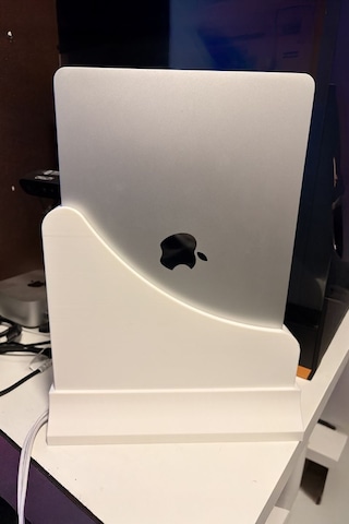 Macbook Air M4 13 İnch Uyumlu Dikey Laptop Standı