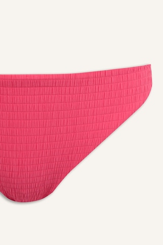 Defacto Regular Fıt Kırışık Dokulu Fuşya Bikini Alt G5349ax26smpn296 Pembe-pn296