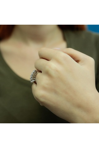 Lova F Renk 0,60 Karat Pırlanta Beştaş Yüzük - IDL Sertifikalı