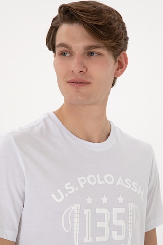 U.S. Polo Assn. Erkek Regular Fit Bisiklet Yaka Beyaz Tişört 50300047-VR013