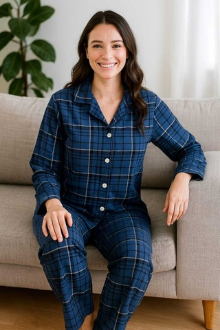 Tenra Kadın Pijama Takımı Boydan Düğmeli Süet Kareli Desenli Lacivert