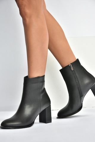 Fox Shoes V590166309 Siyah Kalın Topuklu Klasik Kadın Bot Siyah-Suni Deri
