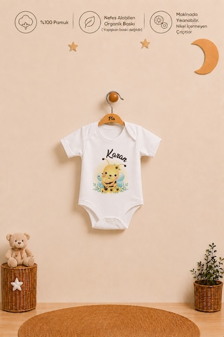 Pia Baby İsme Özel Erkek Bebek Hediye Seti 2'li %100 Pamuk Organik Baskılı Çıtçıtlı Body Zıbın Ve Ham Bez Bebek Kıyafet Kesesi 2064b2k6x Krem
