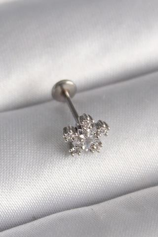 Forwhat Zarif Kadın İçin Silver Çelik Zirkonlu Yıldız Tarz Tragus Piercing Çok Renkli