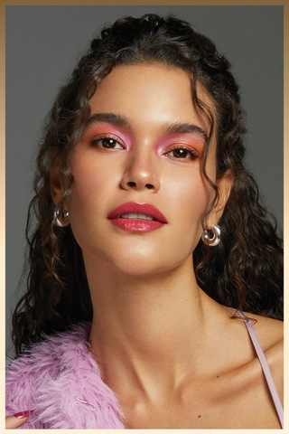 Note Cosmetics Iconic Sheer Lipstick Nemlendirici Parlak Ruj 209 Limitles Nemlendirici Parlak Ruj - Pembe 209