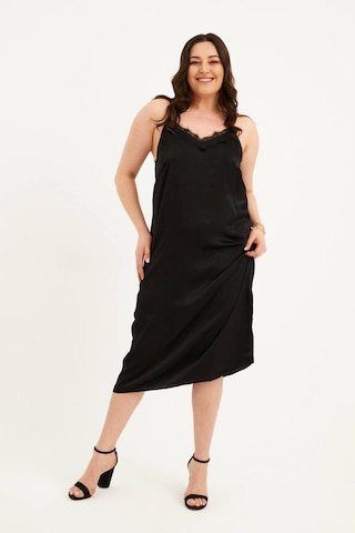 Saten Dantelli Arkası Çapraz Midi Elbise-1520 Siyah