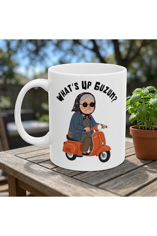 "what's Up Guzum " Yazılı Porselen Kupa Bardak 330 Ml - Motorlu Teyze Baskılı Esprili Ofis Ve Arkadaşa Hediyelik Kupa Çok Renkli "what's Up Guzum " Yazılı Porselen Kupa Bardak 330 Ml - Motorlu Teyze Baskılı Esprili Ofis Ve Arkadaşa Hediyelik Kupa Çok Renkli