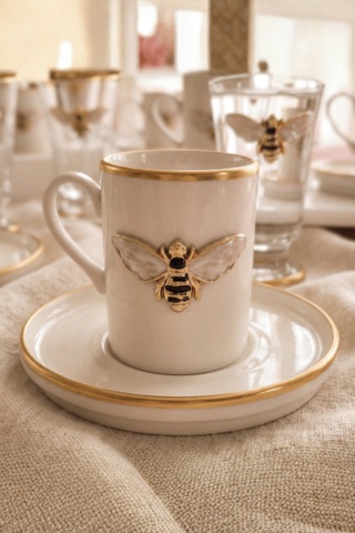 Queen Bee 2 Kişilik Dekorlu Kahve Yanı Su Bardaklı Kadehli 6 Parça Kahve Fincan Takımı Krem