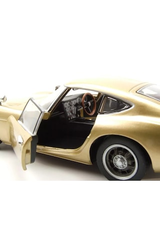 1:24 Whitebox 1967 Toyota 2000 Gt