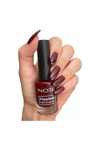 Note Cosmetics Nail Flawless Oje 11 Powerfull - Kırmızı