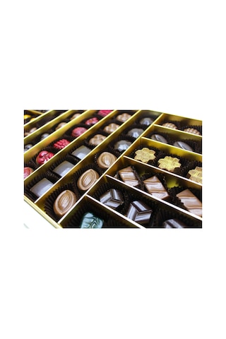 Dark Brown Jumbo Hediye Çikolata Kutusu 60 Spesiyel ve Drajeli El Yapımı Katkısız Çikolata