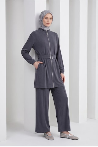 Armine Trend Boydan Fermuarlı Beli Kemerli Pantolonlu İkili Takım Lacivert 26yt6138