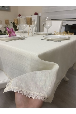 Dantel Detaylı Simli Dertsiz Masa Örtüsü Krem