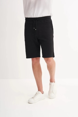 Cazador Jakarlı Regular Fit Örme Bermuda Şort 6073 Siyah Siyah